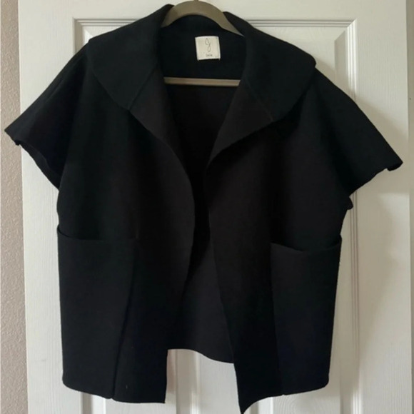 Joie black oversized cardigan with beautiful collar size medium - Picture 1 of 9